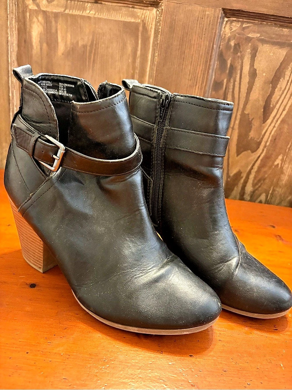 Time & Tru Black Ankle Boots US 11
